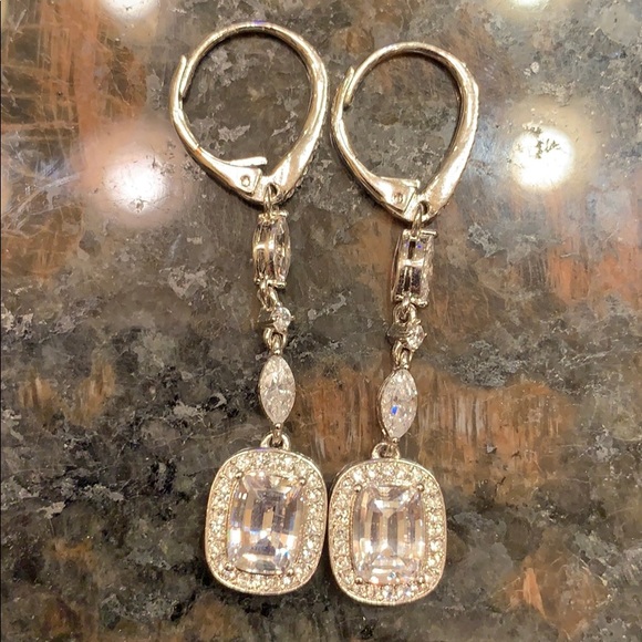Norstrom Cubic Zirconium Halo Drop Earrings - Picture 2 of 4